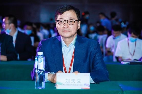 华为云生态峰会丨共创共赢 云顶集团动力携手华为云打造持久价值